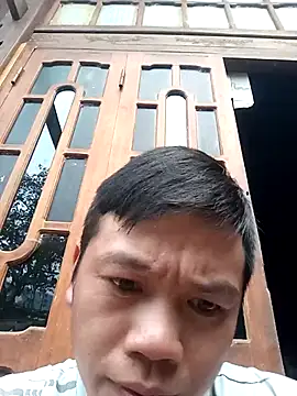 DungLuongg online show from 10/25/25, 11:32