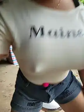 Snapshot of Akira_sera chatting on 11/01/25, 12:23 Akira sera online show from 11/01/25, 12:23