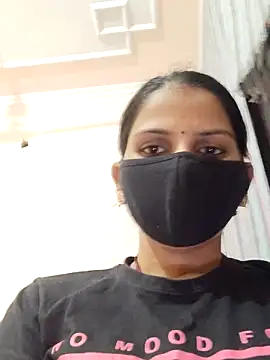 Snapshot of poojam93 chatting on 12/15/25, 03:00 poojam93 online show from 12/15/25, 03:00