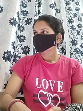 Snapshot of poojam93 chatting on 02/25/26, 01:59 poojam93 online show from 02/25/26, 01:59