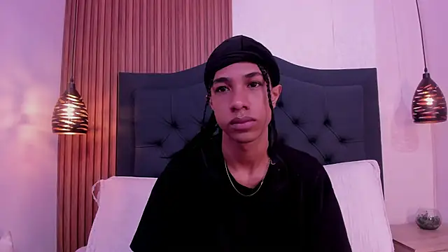 Snapshot of Johan_gz_ chatting on 05/06/26, 11:37 Johan gz online show from 05/06/26, 11:37