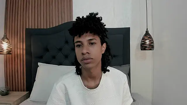Snapshot of Johan_gz_ chatting on 07/10/26, 11:35 Johan gz online show from 07/10/26, 11:35