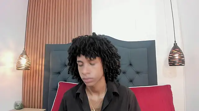 Snapshot of Johan_gz_ chatting on 07/15/26, 11:48 Johan gz online show from 07/15/26, 11:48