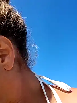 sarahkat86 online show from 11/02/25, 06:21