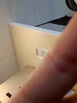 sarahkat86 online show from 12/03/25, 06:50