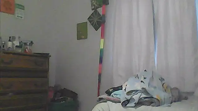 sarahkat86 online show from 05/02/26, 09:09