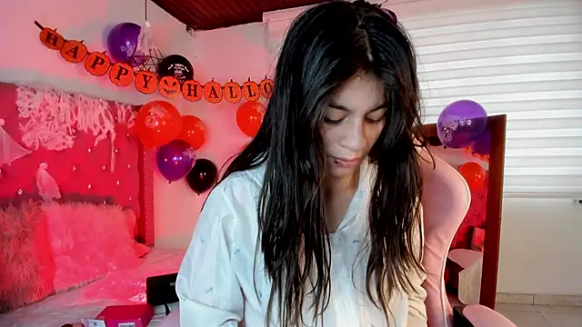 Jade rey  online show from 10/14/25, 05:25