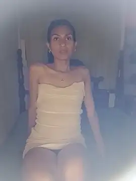 Snapshot of Zohara_Lpe22 chatting on 10/03/25, 11:02 Zohara Lpe22 online show from 10/03/25, 11:02