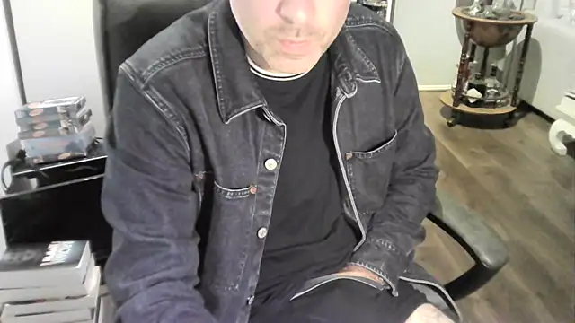 Snapshot of Chrisprngr chatting on 09/29/25, 11:53 Chrisprngr online show from 09/29/25, 11:53