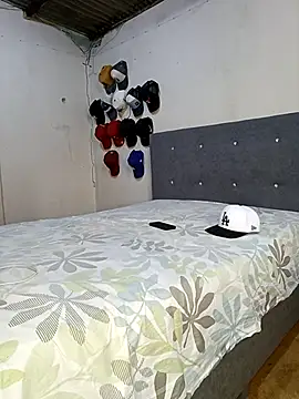 Catire10  online show from 04/27/26, 01:53
