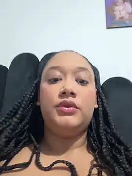 Snapshot of AriaBelle chatting on 05/19/26, 11:55 AriaBelle online show from 05/19/26, 11:55