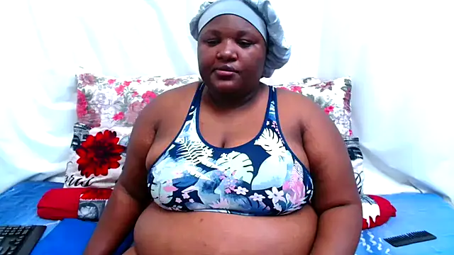 ChubbyBoobsxxx online show from 11/19/25, 06:13