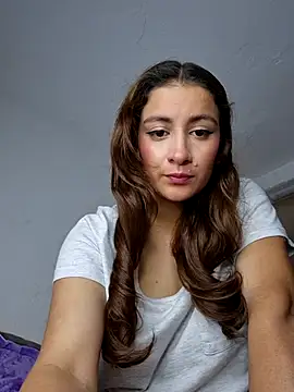 aytanna torrez online show from 09/24/25, 06:33