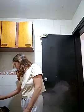 aytanna torrez online show from 11/06/25, 12:50