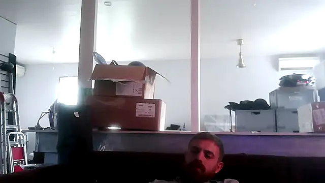 Snapshot of Bikerhot883hd chatting on 09/22/25, 10:06 Bikerhot883hd online show from 09/22/25, 10:06