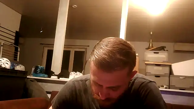 Snapshot of Bikerhot883hd chatting on 11/15/25, 02:09 Bikerhot883hd online show from 11/15/25, 02:09