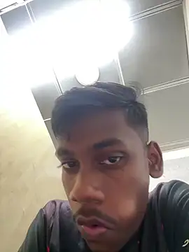 Snapshot of Lustking2406 chatting on 02/20/26, 11:32 Lustking2406 online show from 02/20/26, 11:32