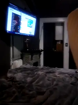 Snapshot of dickmedowndaddy22 chatting on 10/08/25, 01:47 dickmedowndaddy22 online show from 10/08/25, 01:47