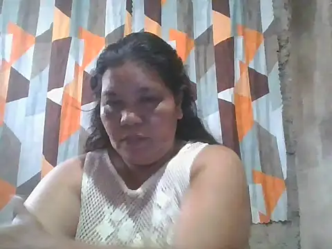Snapshot of xxbernxxx chatting on 05/31/26, 03:47 xxbernxxx online show from 05/31/26, 03:47