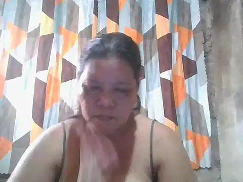 Snapshot of xxbernxxx chatting on 06/02/26, 03:19 xxbernxxx online show from 06/02/26, 03:19