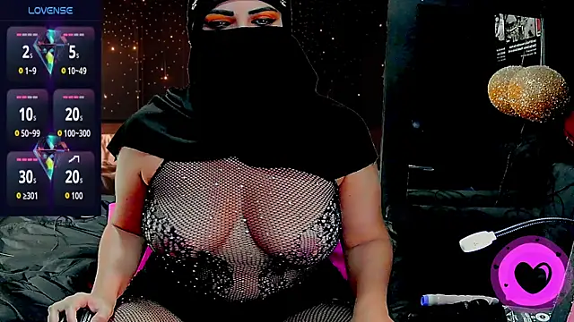 SultanaLayla online show from 11/22/25, 08:41