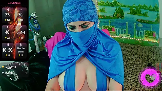 SultanaLayla online show from 06/15/26, 08:22