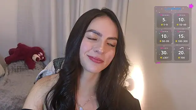 Snapshot of sarah_saenz_ chatting on 06/21/26, 03:36 sarah saenz online show from 06/21/26, 03:36