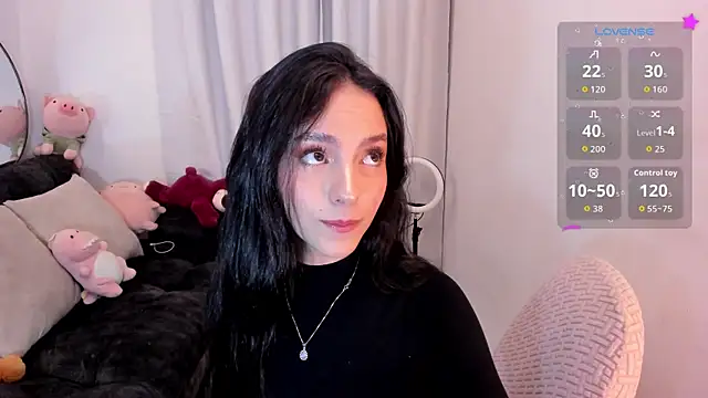 Snapshot of sarah_saenz_ chatting on 07/30/26, 08:13 sarah saenz online show from 07/30/26, 08:13