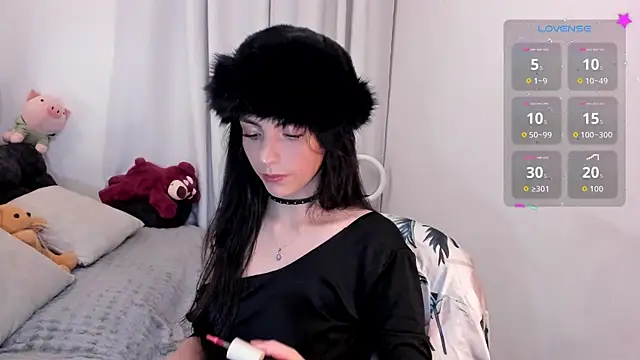 Snapshot of sarah_saenz_ chatting on 08/01/26, 06:23 sarah saenz online show from 08/01/26, 06:23