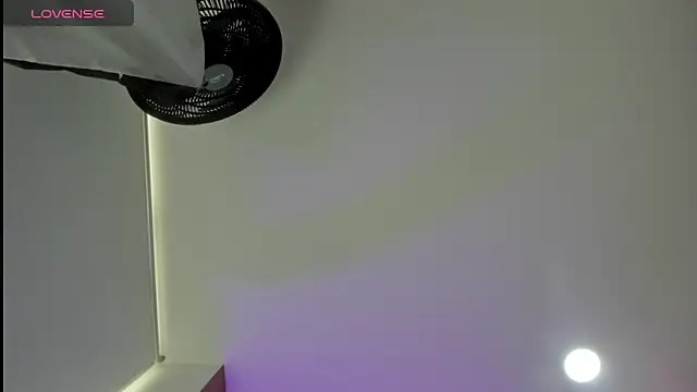 sweet  vanessa1 online show from 06/08/26, 07:36