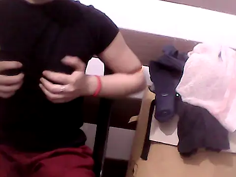 Snapshot of anannyaR chatting on 03/21/26, 05:49 anannyaR online show from 03/21/26, 05:49