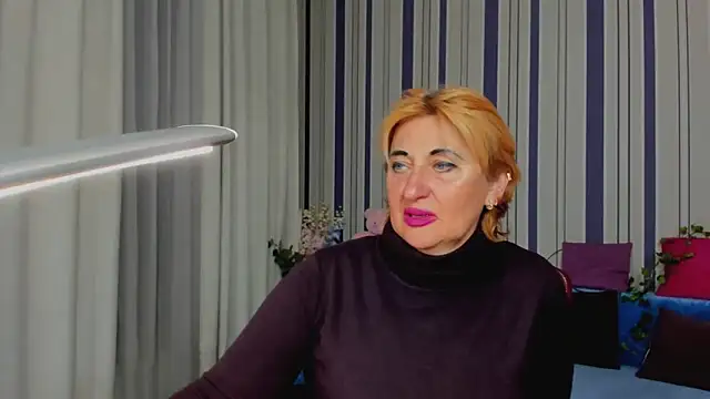 MilanaAlvis online show from 10/28/25, 12:09