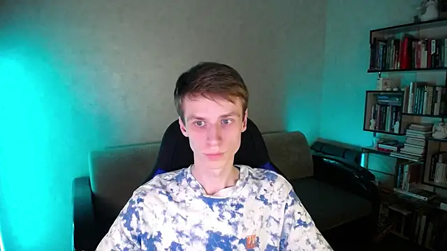 Snapshot of yes_cute_boy_ chatting on 02/17/26, 06:14 yes cute boy online show from 02/17/26, 06:14