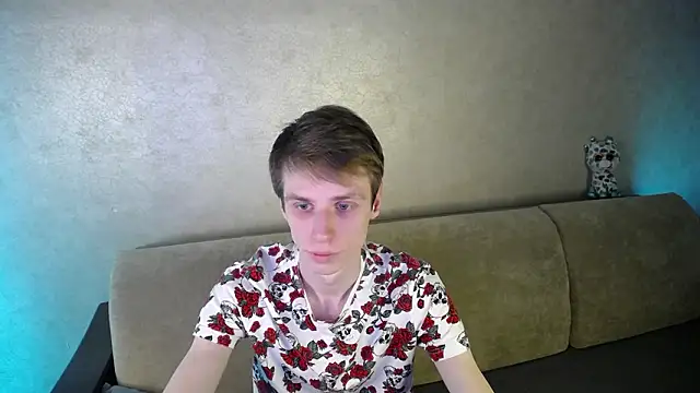 Snapshot of yes_cute_boy_ chatting on 03/10/26, 05:51 yes cute boy online show from 03/10/26, 05:51