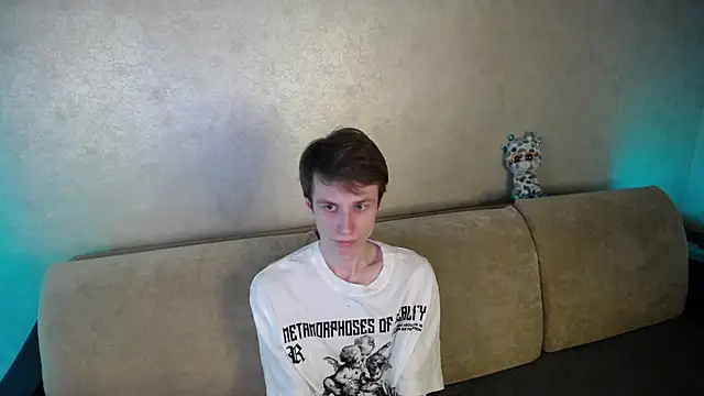 Snapshot of yes_cute_boy_ chatting on 03/25/26, 05:30 yes cute boy online show from 03/25/26, 05:30