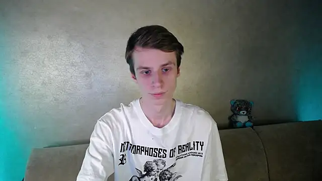 Snapshot of yes_cute_boy_ chatting on 03/26/26, 04:34 yes cute boy online show from 03/26/26, 04:34