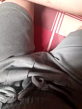 Brongiep online show from 11/23/25, 05:40