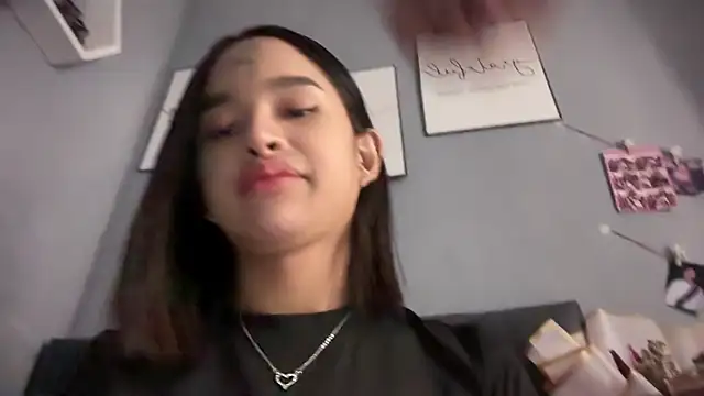 Snapshot of lelasohna chatting on 02/18/26, 12:23 lelasohna online show from 02/18/26, 12:23