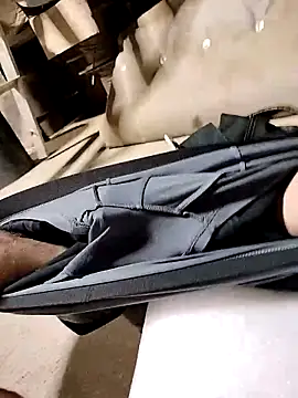 Snapshot of SborraSicula chatting on 09/20/25, 10:33 SborraSicula online show from 09/20/25, 10:33