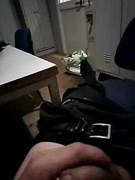 Snapshot of SborraSicula chatting on 09/27/25, 12:48 SborraSicula online show from 09/27/25, 12:48