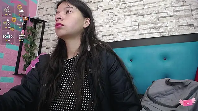 Snapshot of maily_can chatting on 10/23/25, 12:59 maily can online show from 10/23/25, 12:59