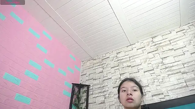 Snapshot of maily_can chatting on 12/05/25, 01:09 maily can online show from 12/05/25, 01:09