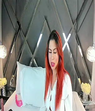 CoraimaSahin online show from 11/27/25, 04:36