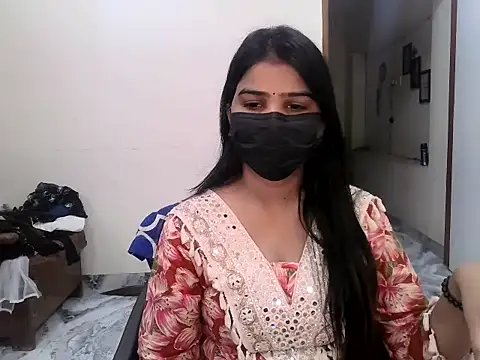 suhana-singh online show from 07/30/26, 05:50