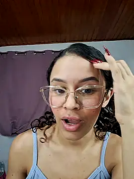 Snapshot of Britany_Sweety chatting on 10/18/25, 08:53 Britany Sweety online show from 10/18/25, 08:53
