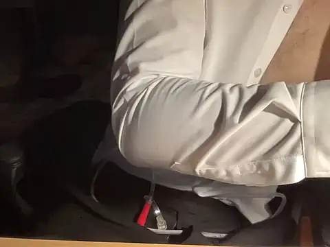 Snapshot of lahungdj12 chatting on 02/26/26, 04:22 lahungdj12 online show from 02/26/26, 04:22