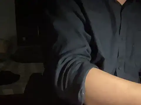 Snapshot of lahungdj12 chatting on 03/10/26, 04:28 lahungdj12 online show from 03/10/26, 04:28