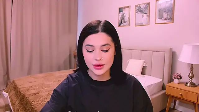 Snapshot of lil_angel_ chatting on 02/21/26, 11:22 lil angel online show from 02/21/26, 11:22