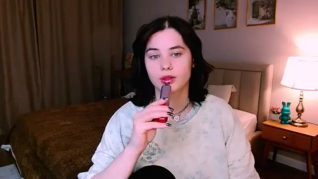 Snapshot of lil_angel_ chatting on 03/03/26, 07:42 lil angel online show from 03/03/26, 07:42