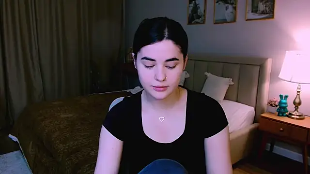 Snapshot of lil_angel_ chatting on 03/09/26, 10:25 lil angel online show from 03/09/26, 10:25